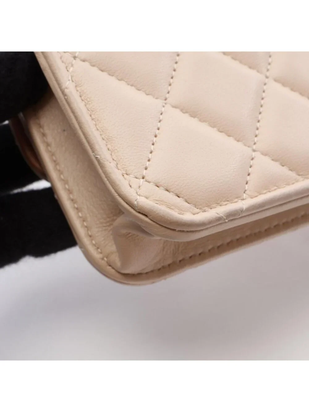 Chanel Shoulder Bag Quilted Beige Lambskin Phone Case Chain Wallet